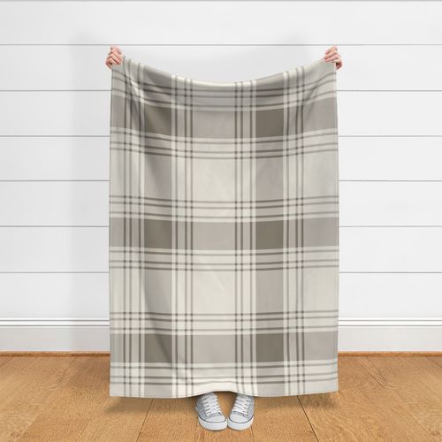 HOME_GOOD_THROW_BLANKET