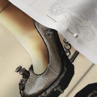 Cutea_Benelli_s_luxury_steampunk_high_heels