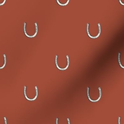 Lucky Horseshoe | Brick Red | Equestrian