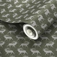 Elk on Linen - Small - Green and Cream Animal Rustic Cabincore Boys Masculine Men Outdoors Hunting Cabincore Hunters