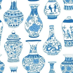 Oriental blue and white ceramic vases // blue on white