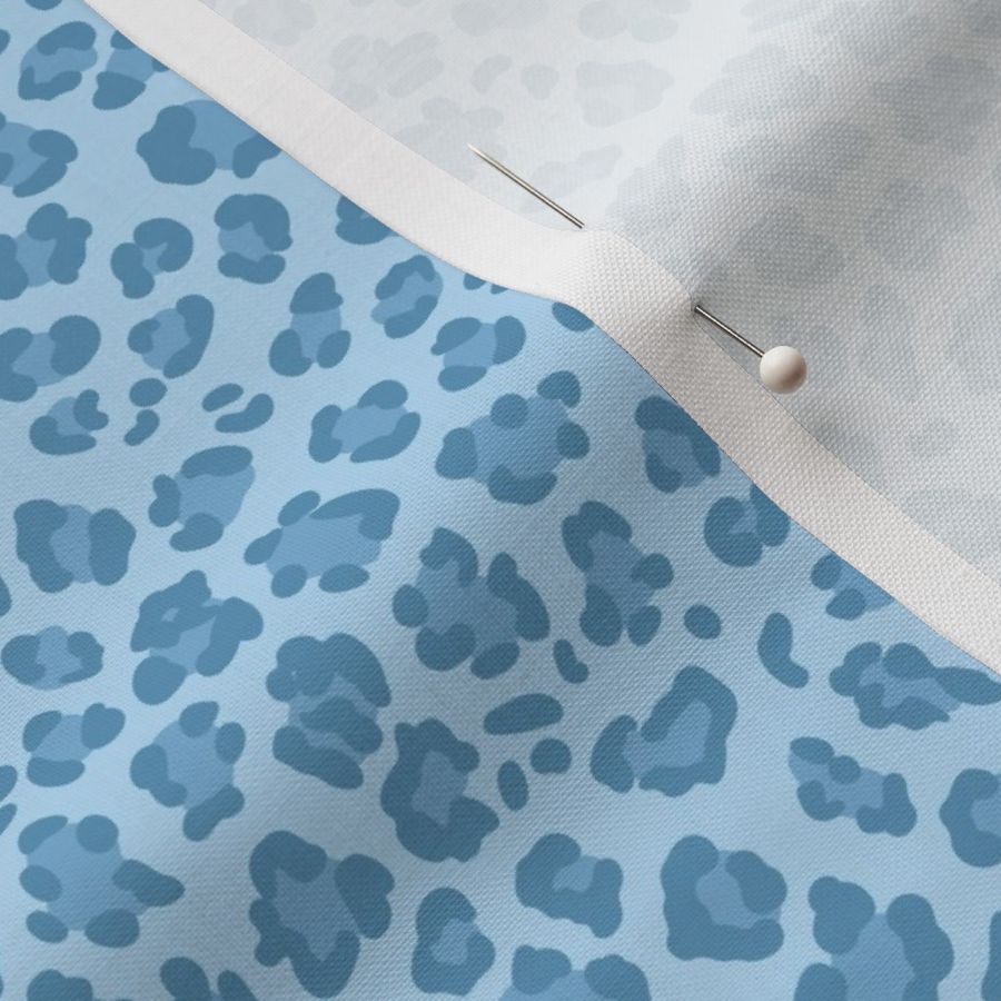 (XS) Carolina Blue Leopard Print - UNC - Kids Room