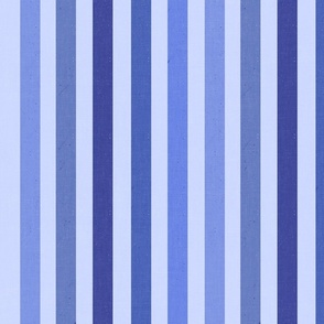 Boys Gradient blues textured stripes in mid tone blue light blues