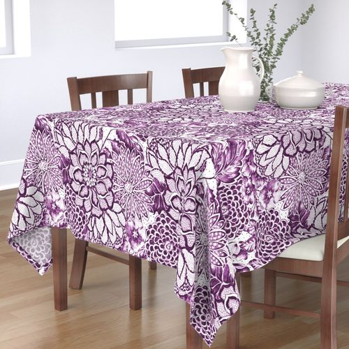 HOME_GOOD_RECTANGULAR_TABLE_CLOTH