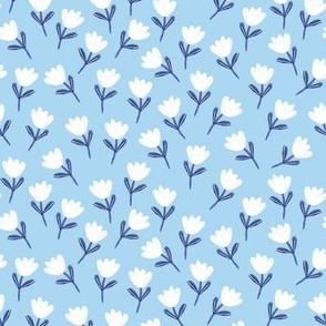 8 inch DITSY WHITE FLOWERS ON PALE BLUE 