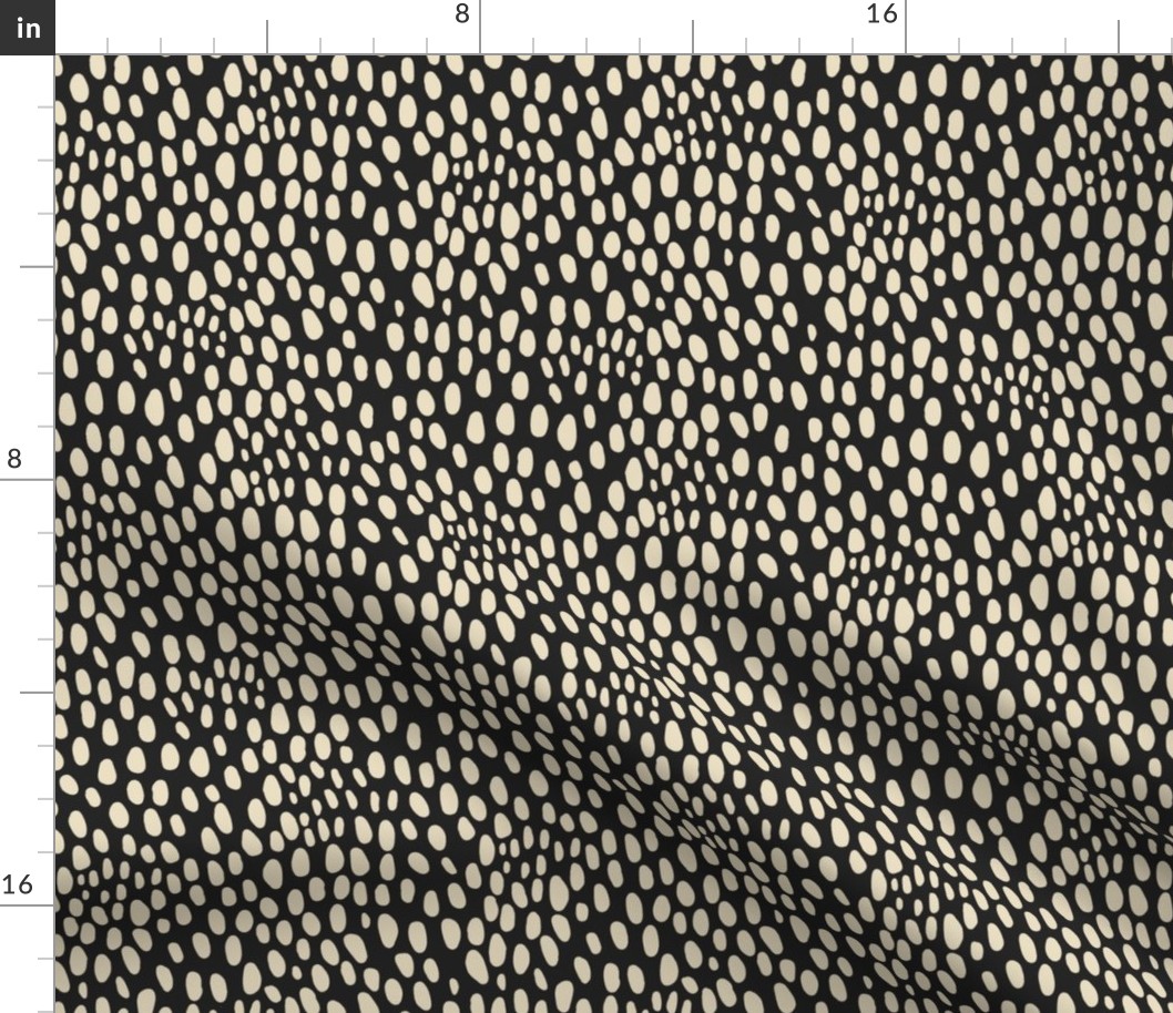 Organic Dots black Small