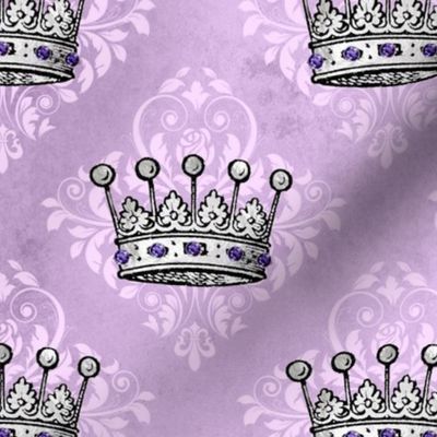Vintage Crown Pattern on Lilac