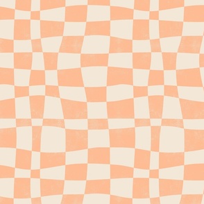 WAVY CHECKER : PEACH FUZZ AND CREAM