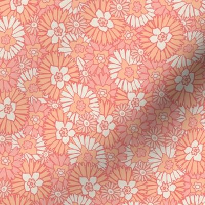 Retro Pastel Daisies Peach