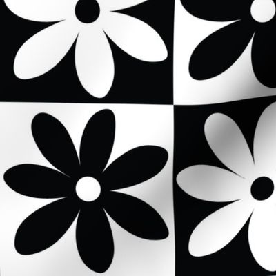 Daisy Checkerboard | Black & White | Large