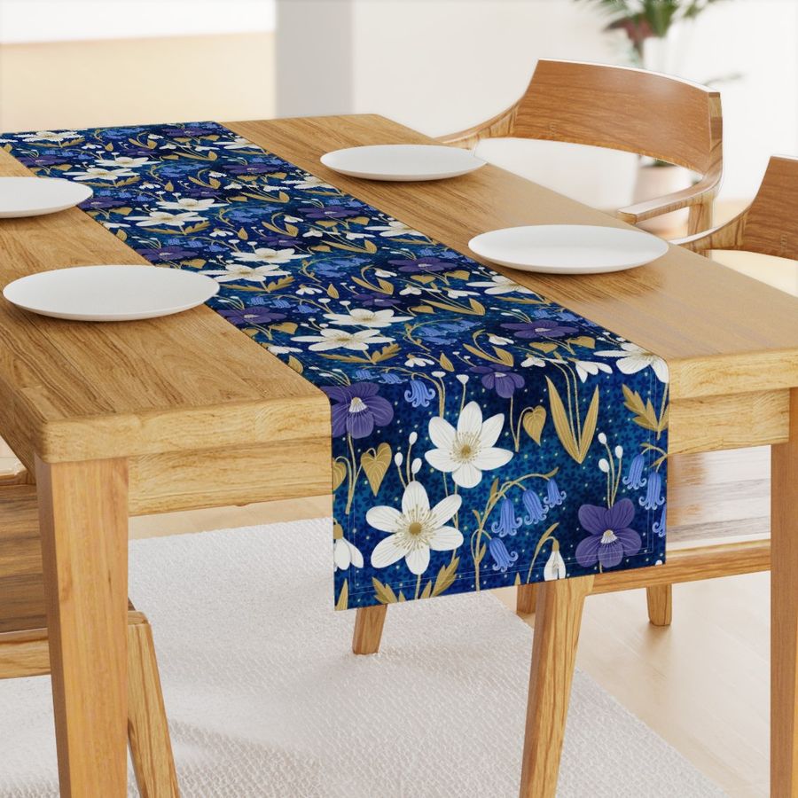 HOME_GOOD_TABLE_RUNNER