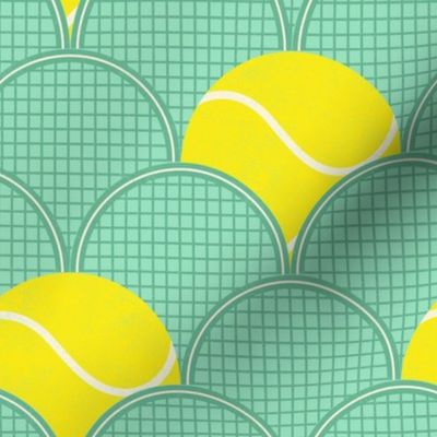 Tennis rackets and balls - mint