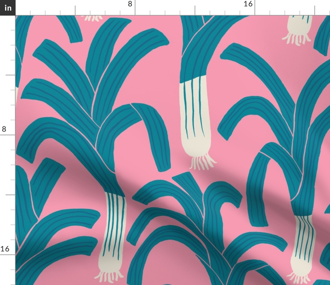 (L) Hand-drawn Leeks - happy blue leek vegetable pattern on a pink background