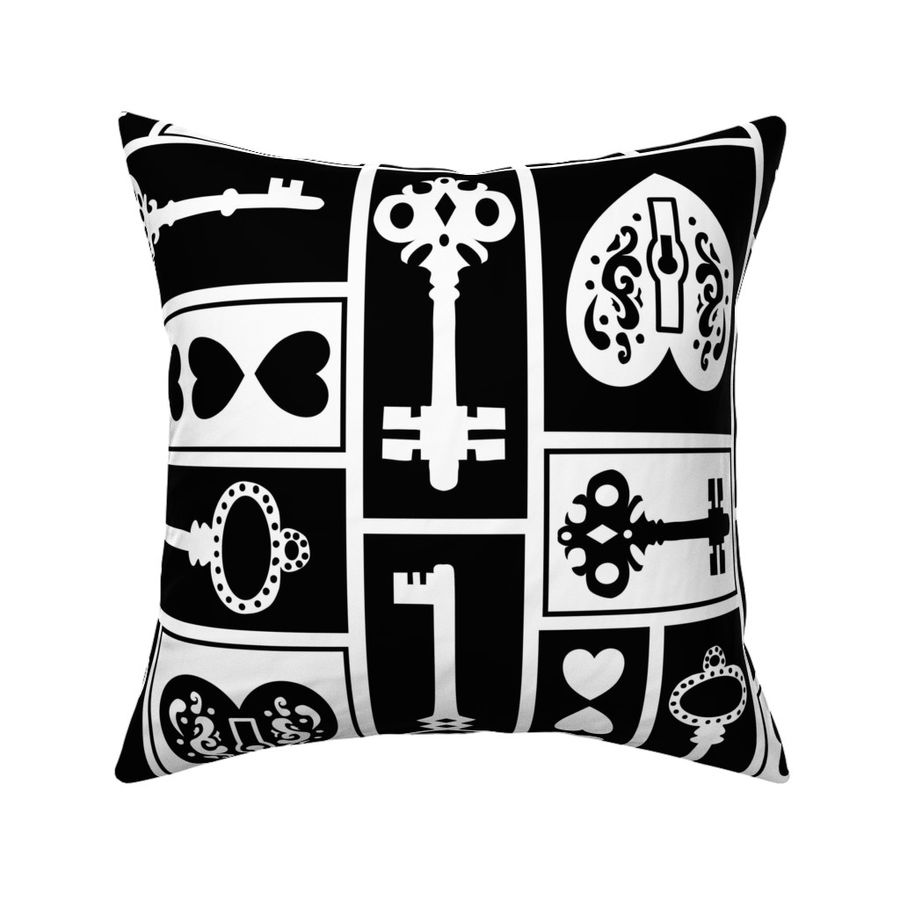 HOME_GOOD_SQUARE_THROW_PILLOW