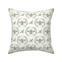 Laurel Bee Harmony Sage Cream Large