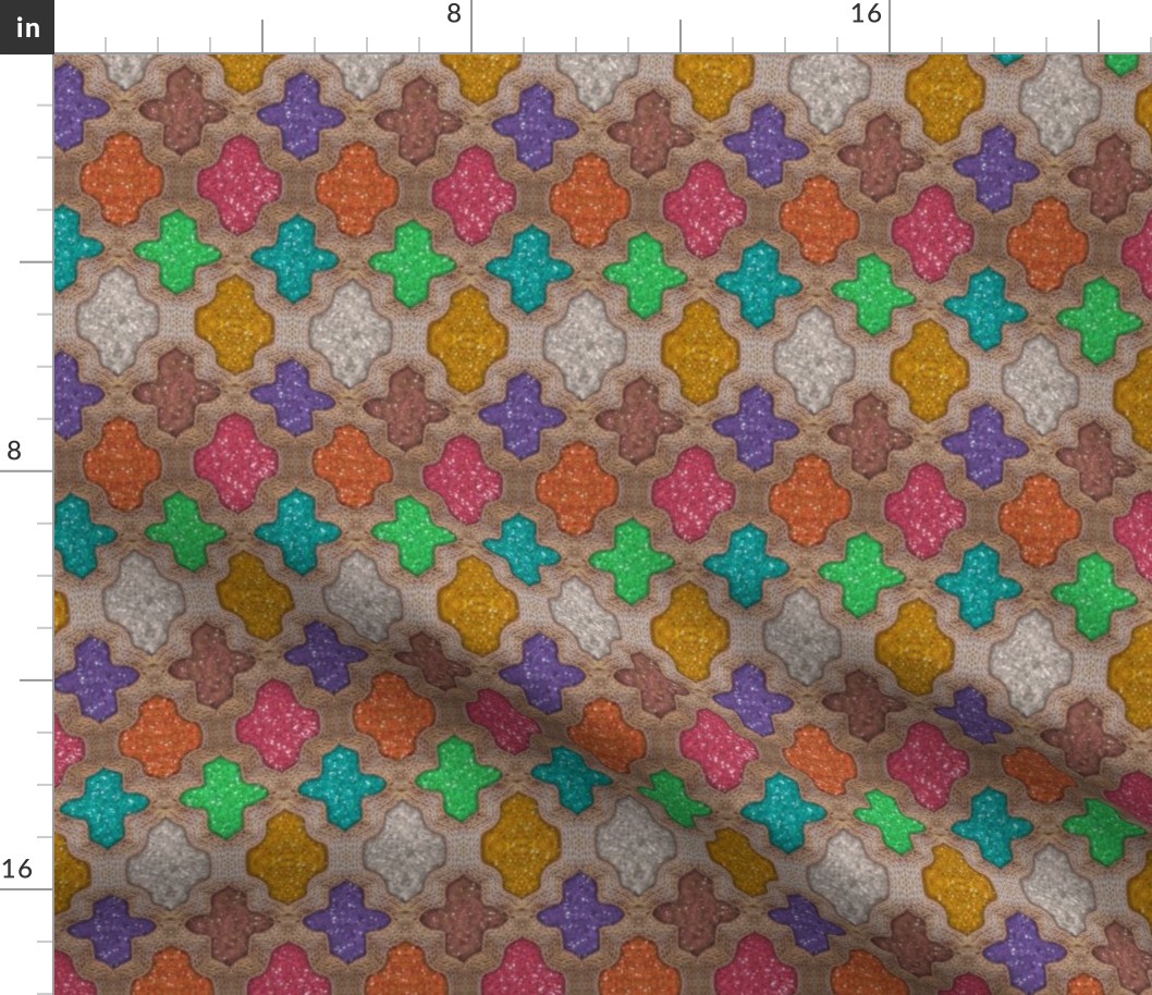 Woven Quatrefoil Gold Rainbow