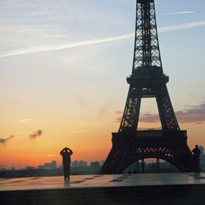 Sunrise at Eiffel Tower