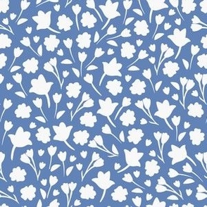 small ditsy floral / blue