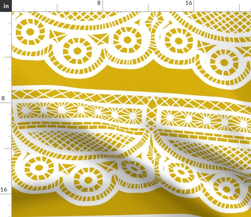 Triple Scalloped Lace in White on Golden Yellow