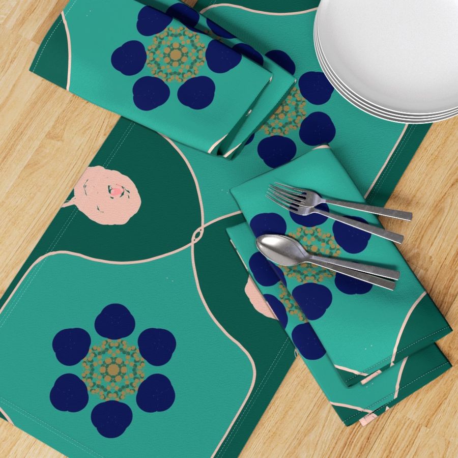 HOME_GOOD_TABLE_RUNNER