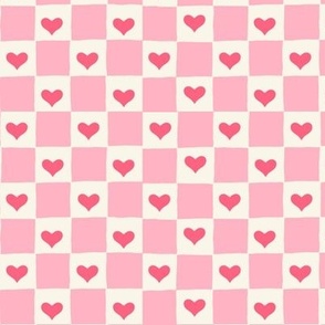 Checkerboard w outside heart pink-cream small