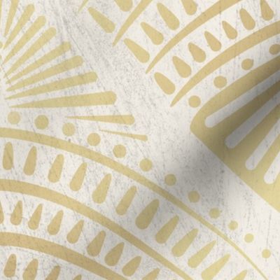 (L) Minimalist Deconstructed Seashells  // Soft Gold on Grunge Ivory