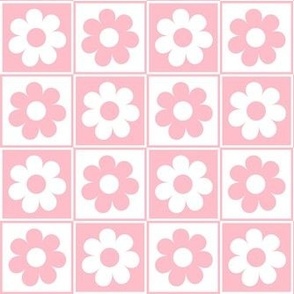 Smaller Daisy Checkers in Baby Pink