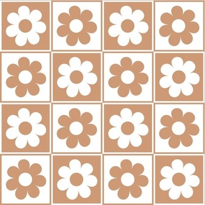 Bigger Daisy Checkers in Earthy Sand