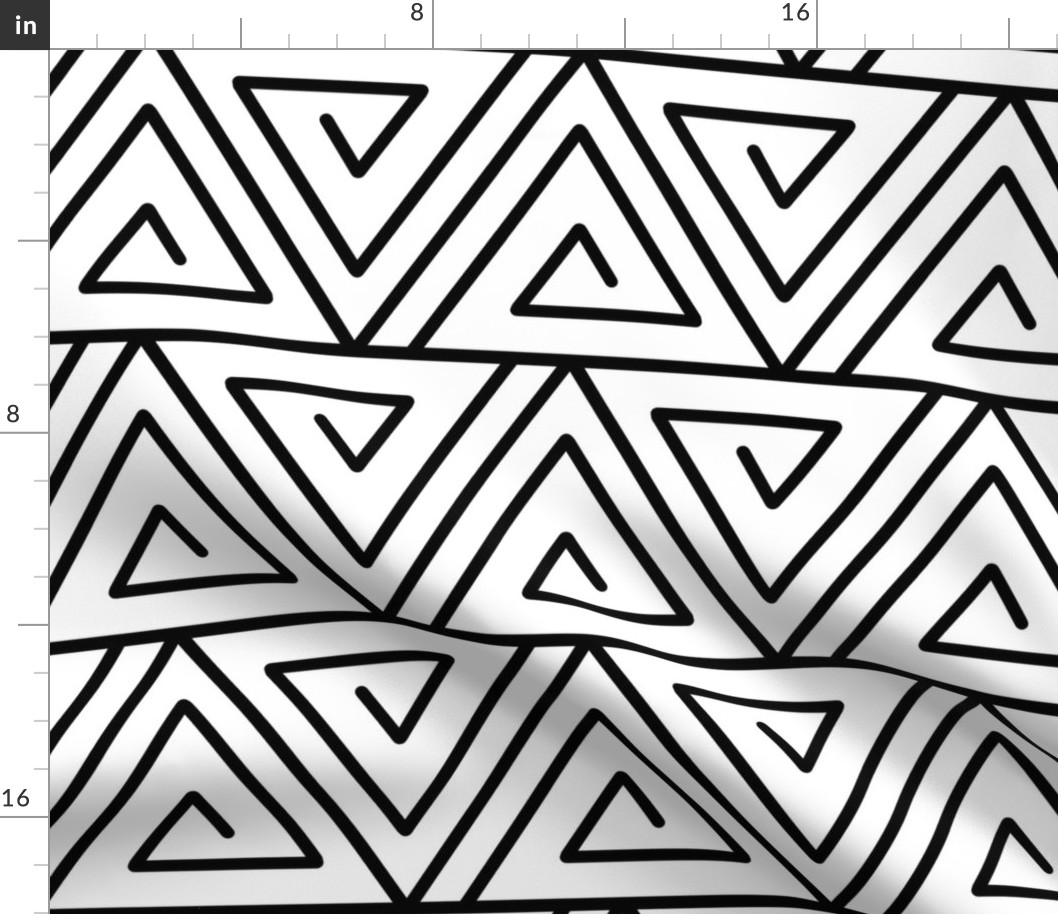 Triangle Maze - Black and White