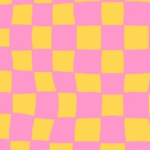 Hand Drawn Checkerboard Pattern (pink/yellow)