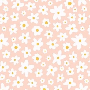 7 x 8 Spring white, yellow daisy on pink