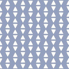 Geometric Triangle Stripes in Mauve