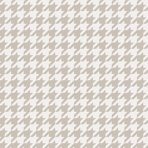 Houndstooth blender taupe on chantilly white