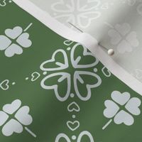 Heart Medallion Shamrock Checks in Green in Large Scale