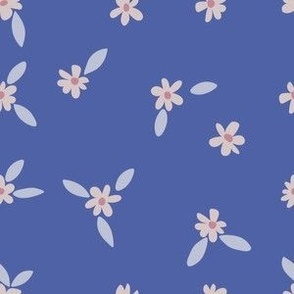 small // Tossed Ditsy Daisy Flowers in Deep Royal Blue // 6”