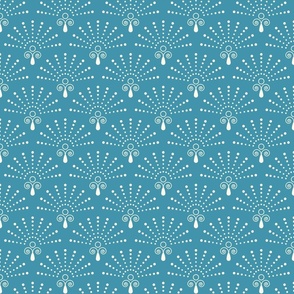 geometric_fan_blue_scallop