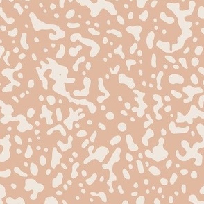 stippled speckles // eggshell on cashmere