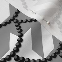 Houndstooth With Scalloped Black Pearls