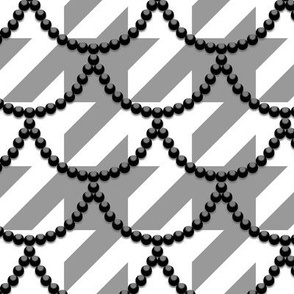 Houndstooth With Scalloped Black Pearls