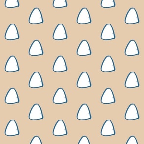 6" rep triangle peach white dots