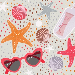 A trip to the beach : Love letter, sunglasses, starfish and seashells