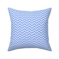 Soft zig zag, rounded zig zag in pastel blue, cornflower blue, lilac, small scale