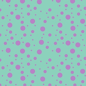 varying polka dots lilac on mint