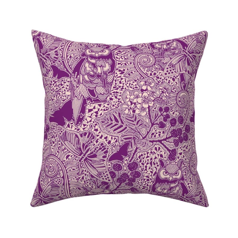 HOME_GOOD_SQUARE_THROW_PILLOW