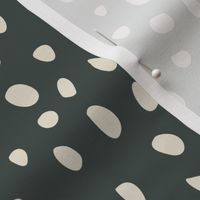 (M) Irregular Abstract Polka Dot Animal Print