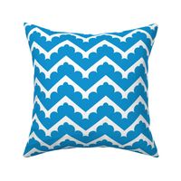 Soft zig zag, rounded zig zag in cobalt blue and white, large scale