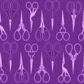 M - Sewing scissors – Purple – Vintage craft room needlework embroidery and dressmaking sheers
