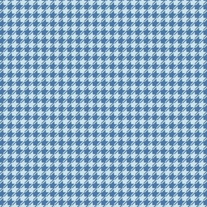 two-tone houndstooth in sky blue on light blue | medium