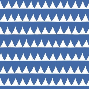 Hand-drawn Triangle Horizontal Stripes in Blue and White