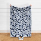 Ocean Floor - Summer Nautical Seashells Navy White Large